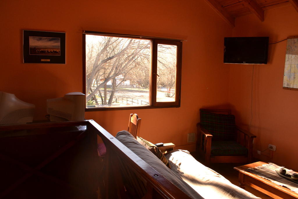 Camping Y Hostal El Ovejero Ел Калафате Стая снимка