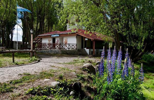 Camping Y Hostal El Ovejero Ел Калафате Екстериор снимка