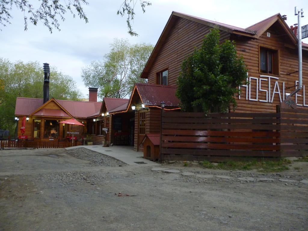 Camping Y Hostal El Ovejero Ел Калафате Екстериор снимка